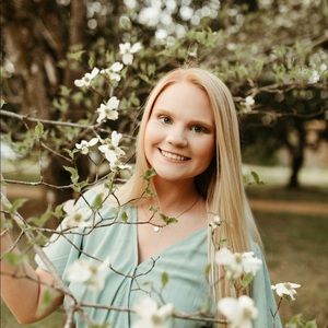 Meet your Posher, Kenzie